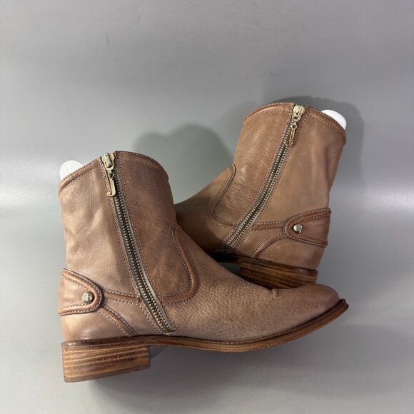 NWOB Rare Juicy Couture Chiller Durango Calf Leather Booties, Size 6 - Picture 8 of 13